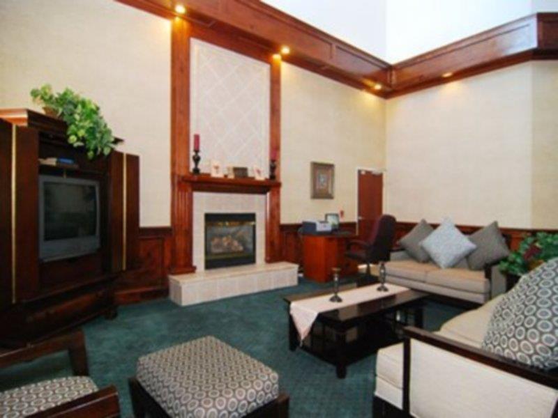 Hotel Baymont By Wyndham Colorado Springs