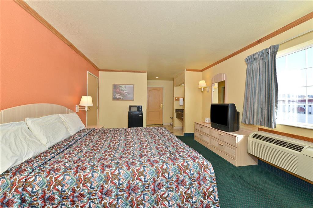 Hotel Baymont By Wyndham Garden Of The Gods Colorado Springs
