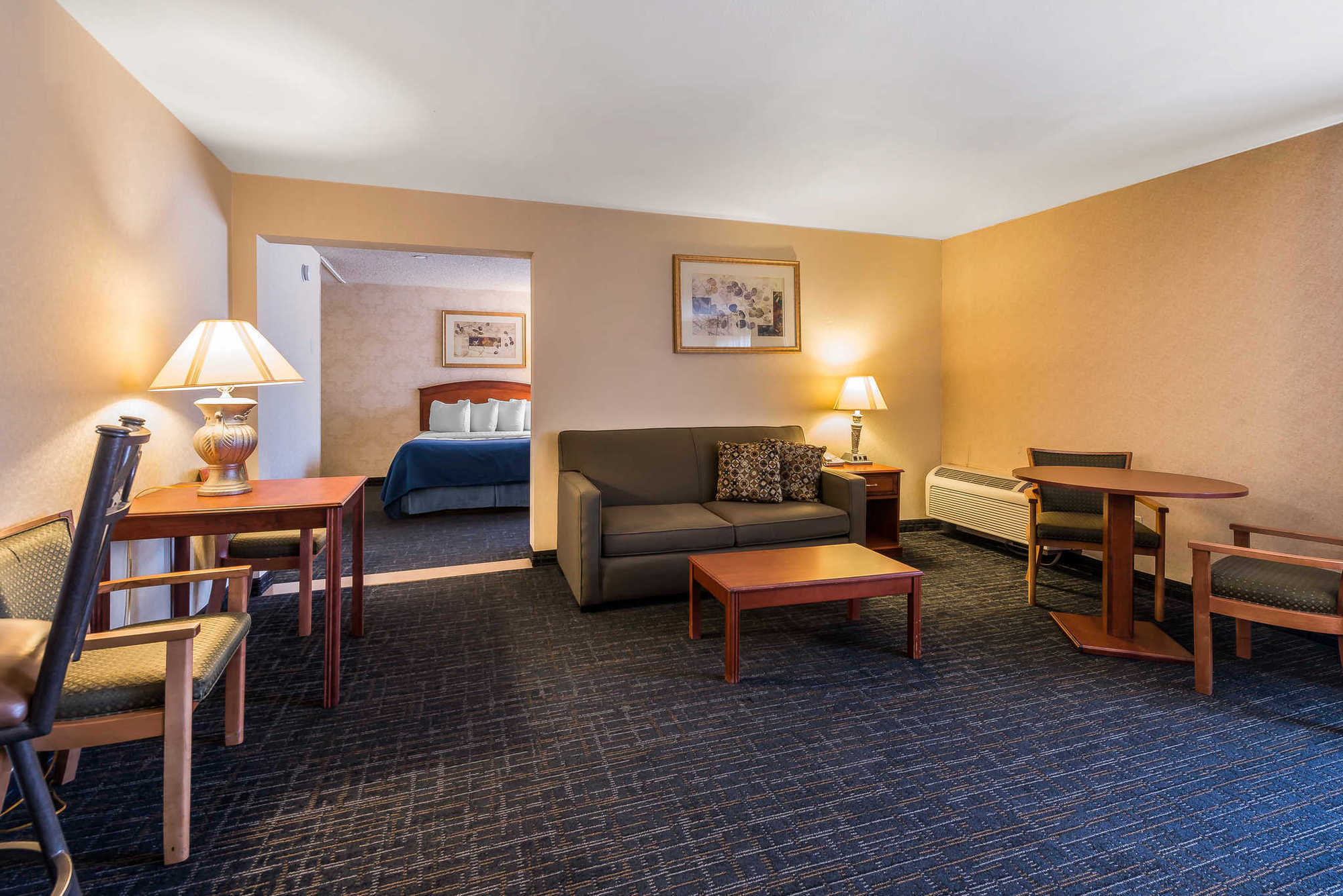 Quality 2* Colorado Springs
