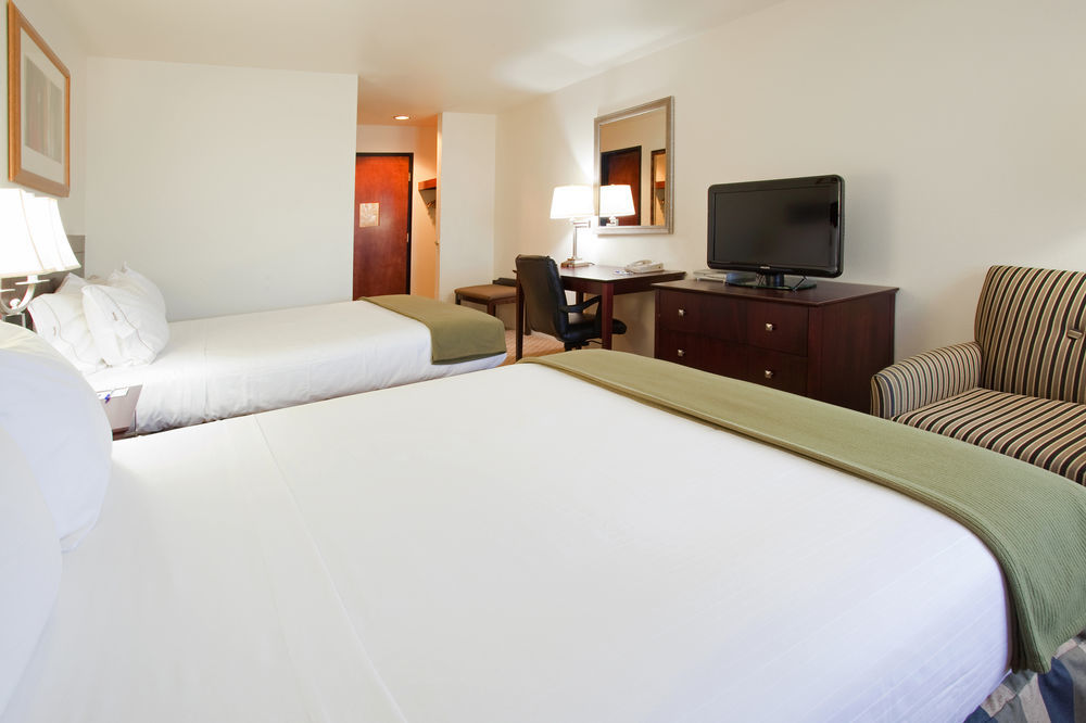 Express & Colorado Springs-airport By Ihg 3*
