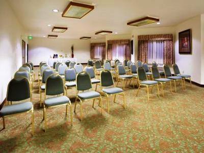 Express & Colorado Springs-airport By Ihg Colorado Springs