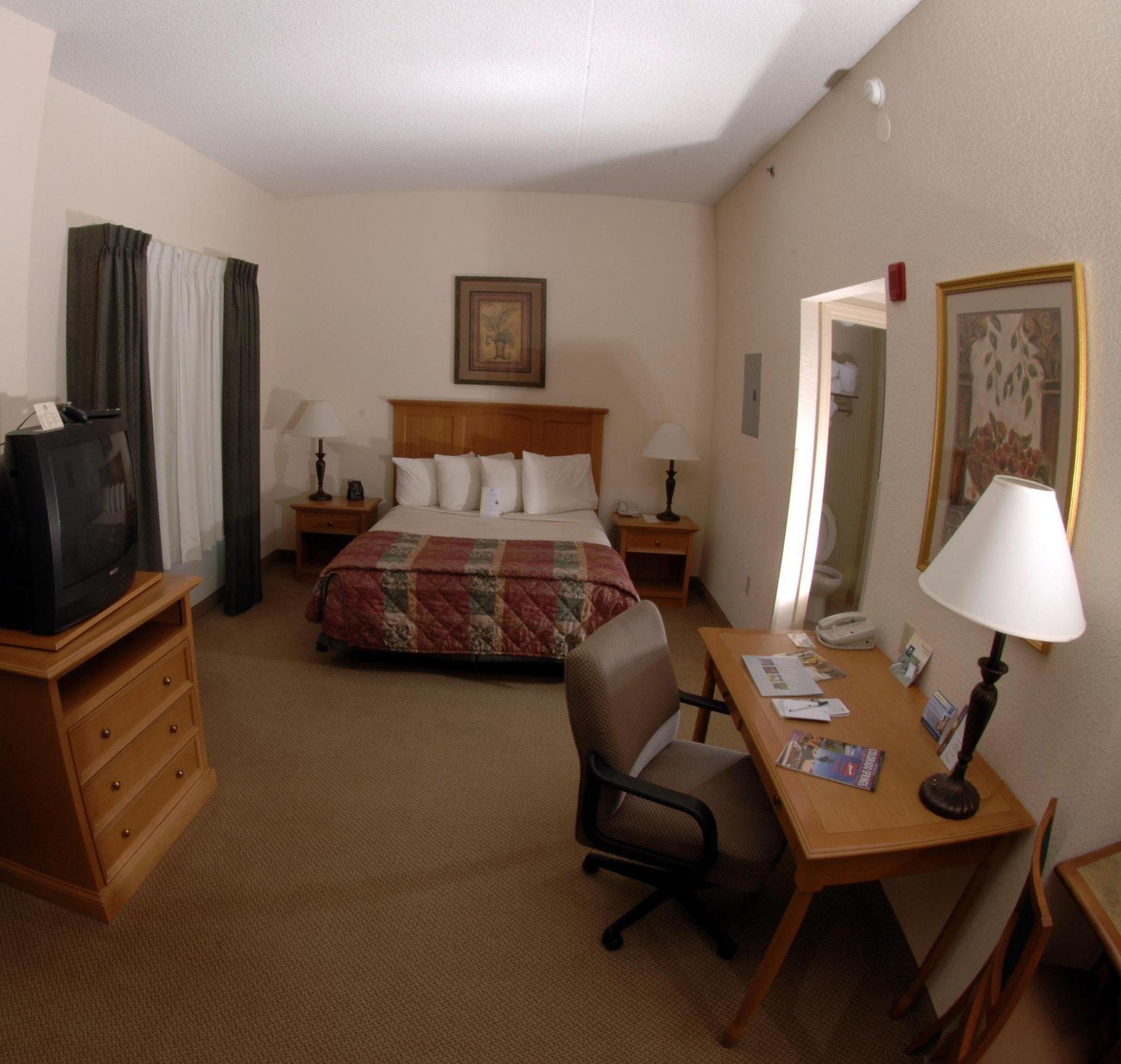 Hyatt House Airport Hotel Colorado Springs