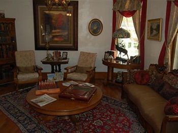 Lennox House 3* Colorado Springs
