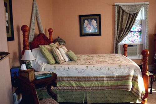 Lennox House Hotel