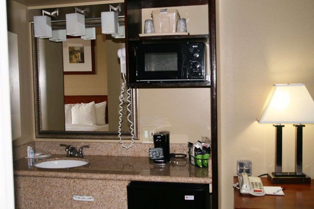 Baymont By Wyndham Hotel 3*