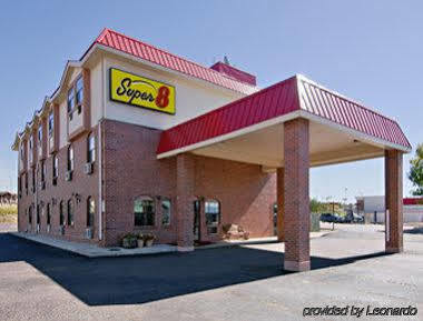Super 8 By Wyndham Colorado Springs/afa Area