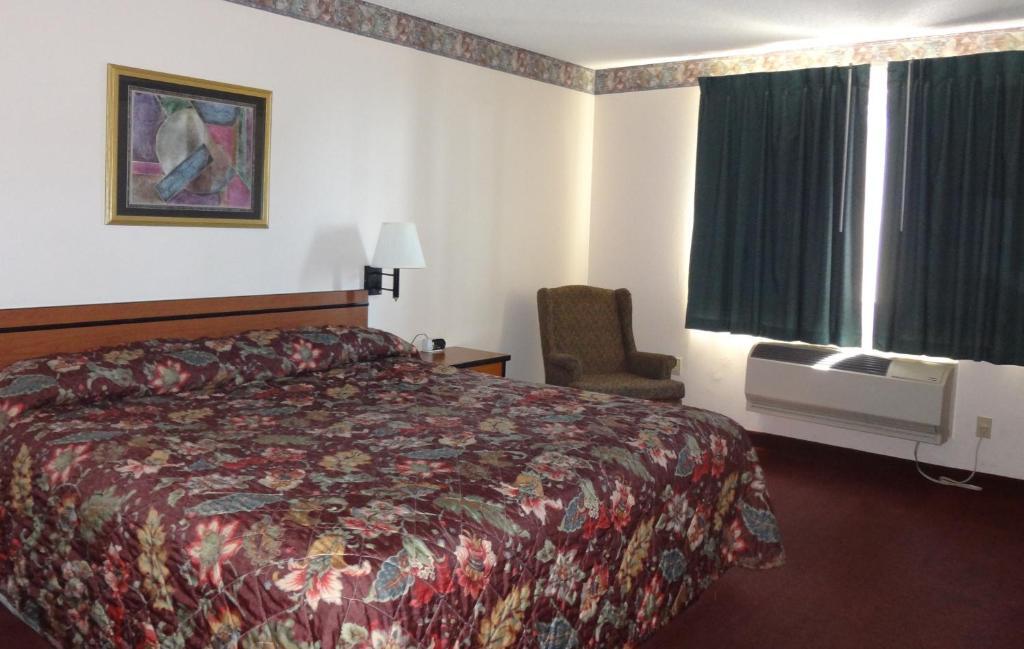 Super 8 By Wyndham Airport 3*