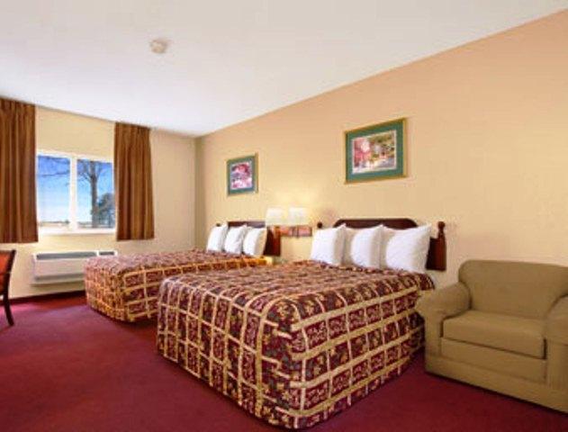 Days By Wyndham Airport *