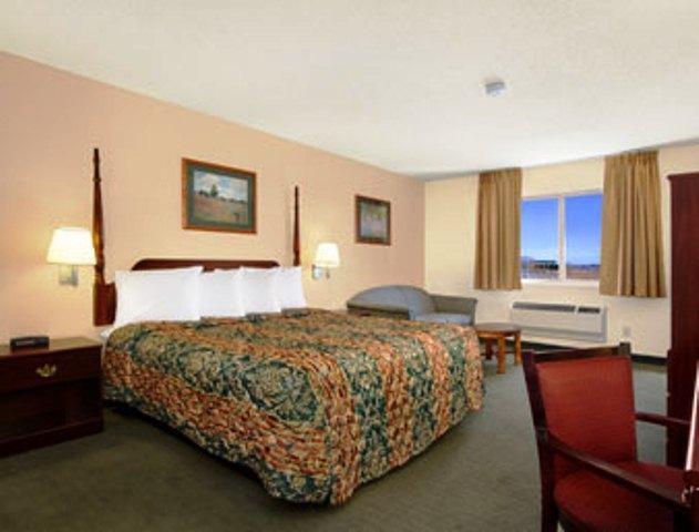 Hotel Days By Wyndham Airport Colorado Springs