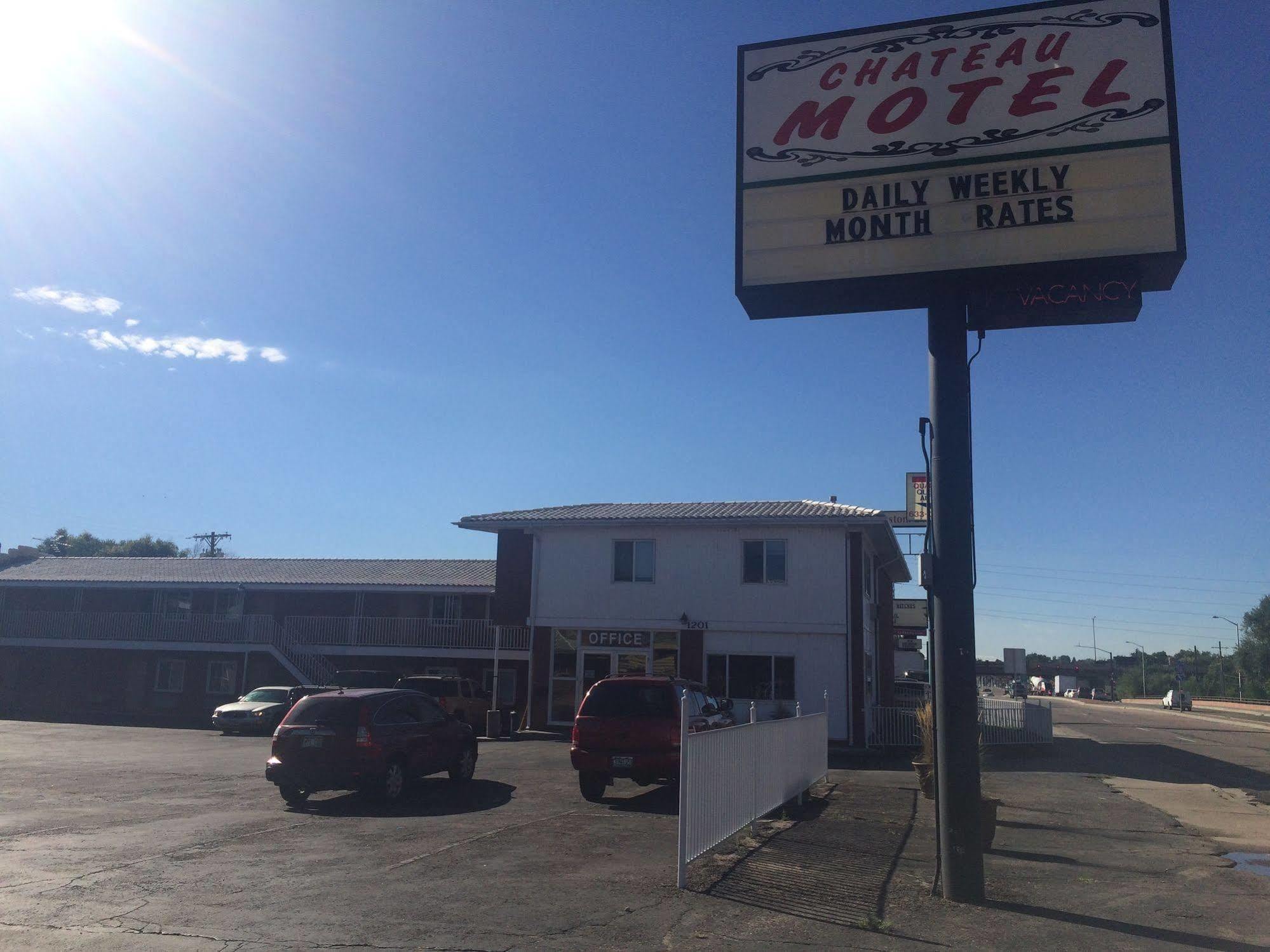 Chateau Motel 2*