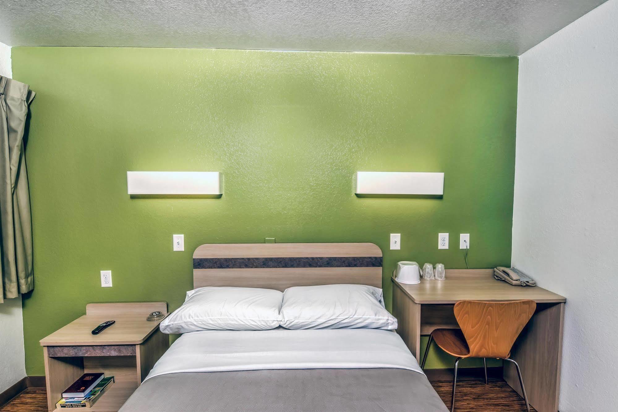 Inn Park By Radisson, 2*