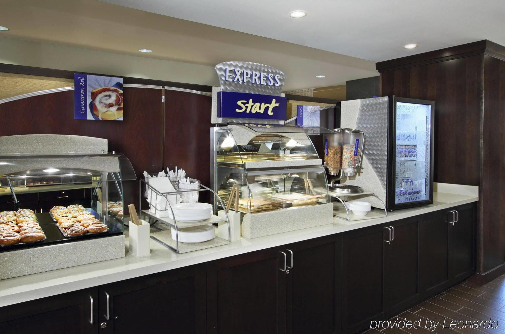 Express - - First & Main By Ihg 3*