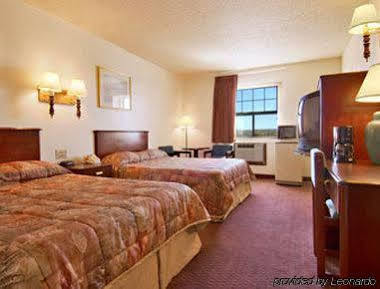 Super 8 By Wyndham Colorado Springs/afa Area Hotel Colorado Springs