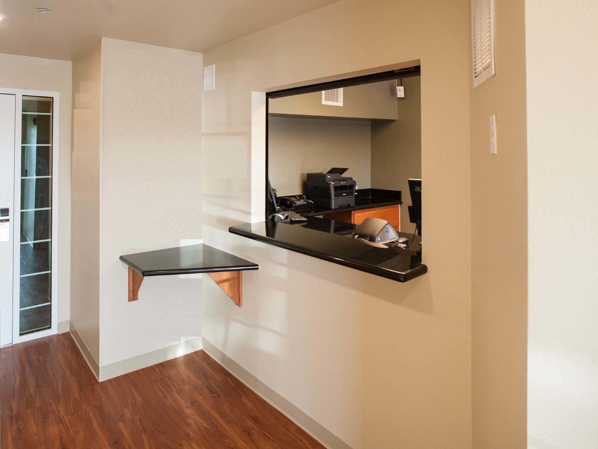 Extended Stay America Select Suites - Colorado Springs Colorado Springs
