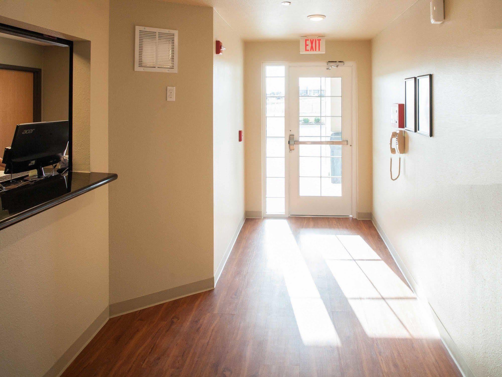 Extended Stay America Select Suites - Colorado Springs Hotel Colorado Springs