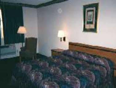 Super 8 By Wyndham Airport Colorado Springs