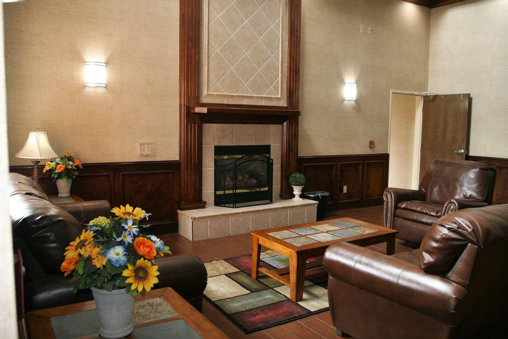 Baymont By Wyndham Hotel