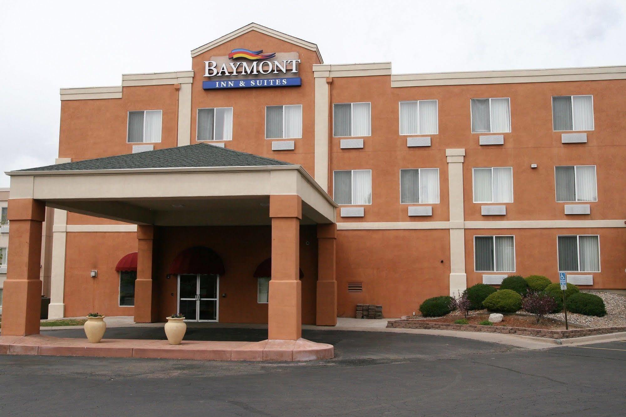 Baymont By Wyndham Hotel