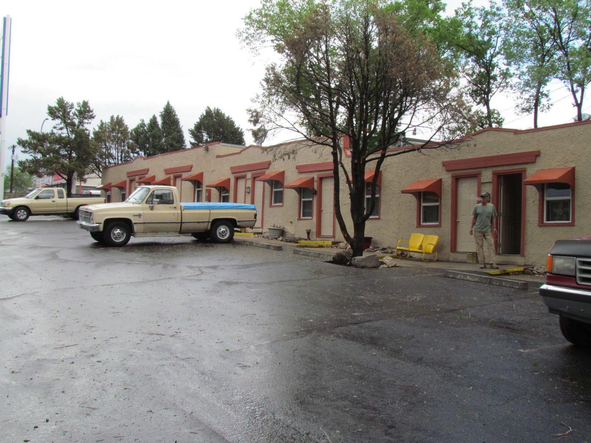 True North Motel 2*