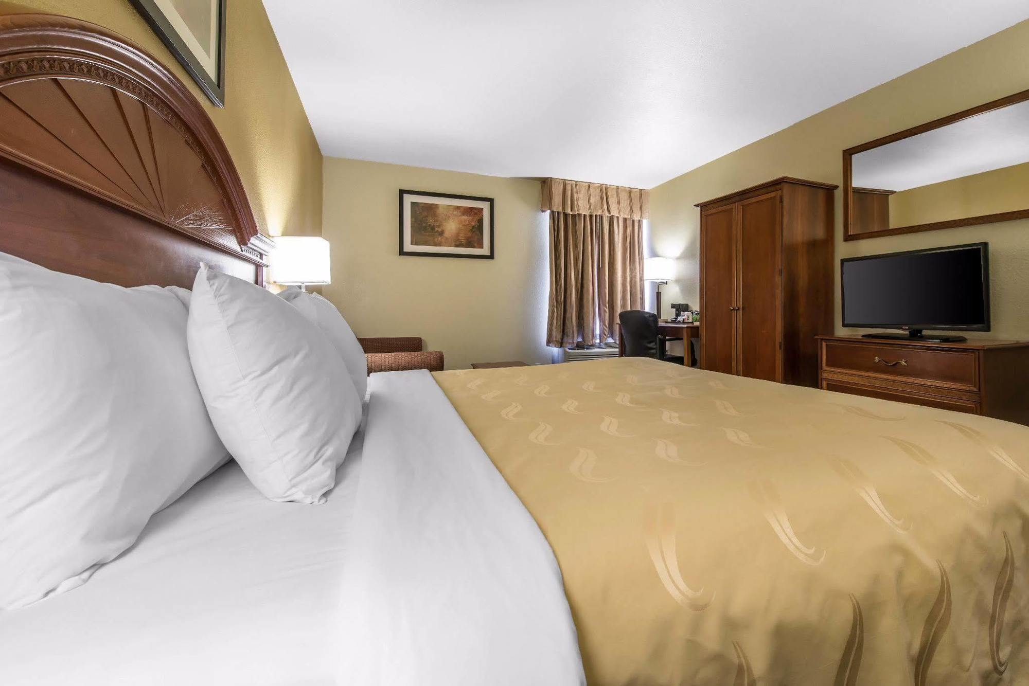 Quality South Inn Colorado Springs