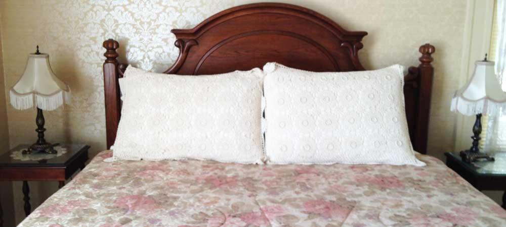 Crescent Lily Bed & Breakfast