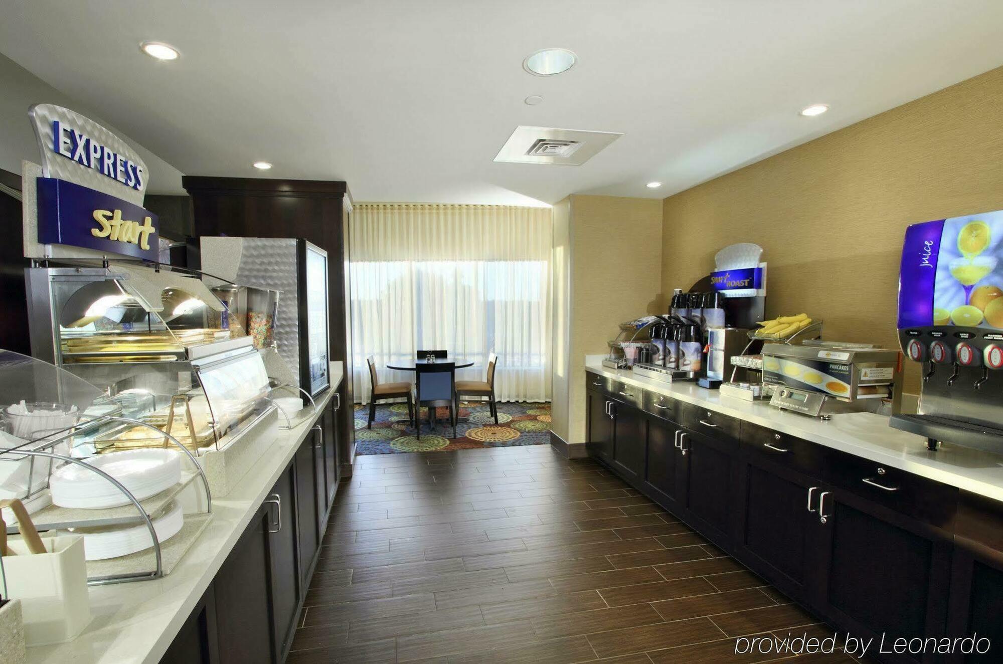 Express - - First & Main By Ihg 3* Colorado Springs