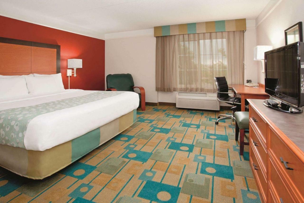 La Quinta By Wyndham South Airport Hotel Colorado Springs