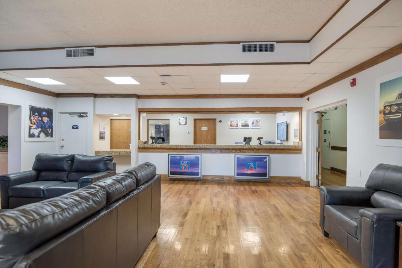 6 Colorado Springs, Colorado - Air Force Academy Hotel Colorado Springs