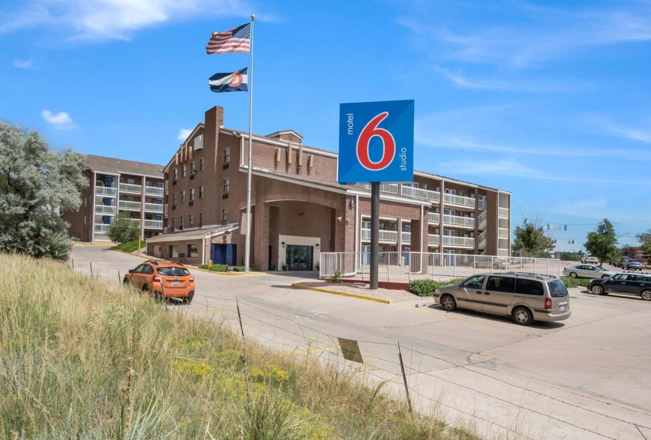 Hotel 6 Colorado Springs, Colorado - Air Force Academy