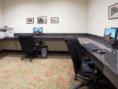 Express & Colorado Springs-airport By Ihg