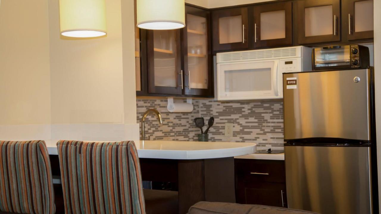 Hotel Staybridge North By Ihg 3*